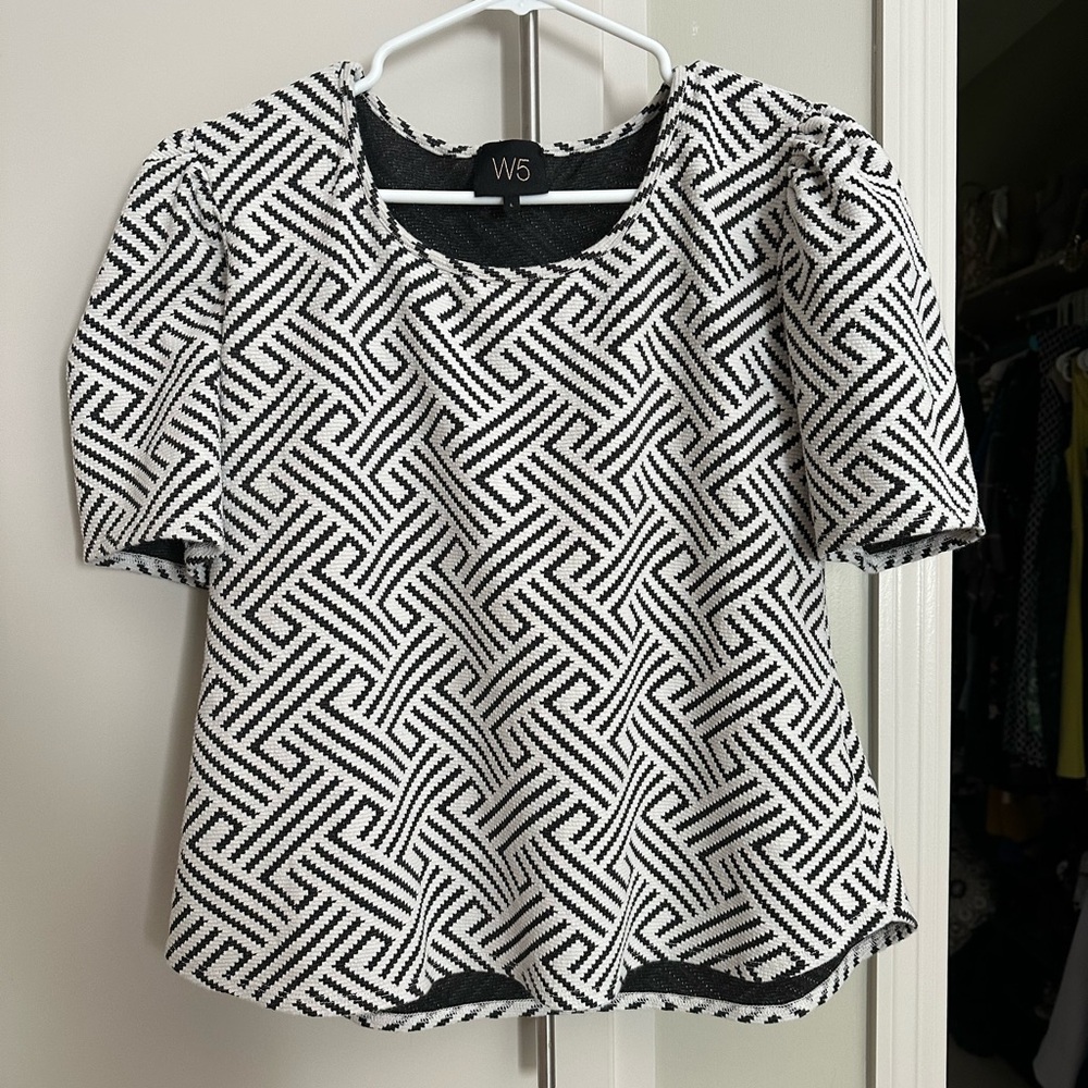 W5 Black & White Puff Shoulder Blouse